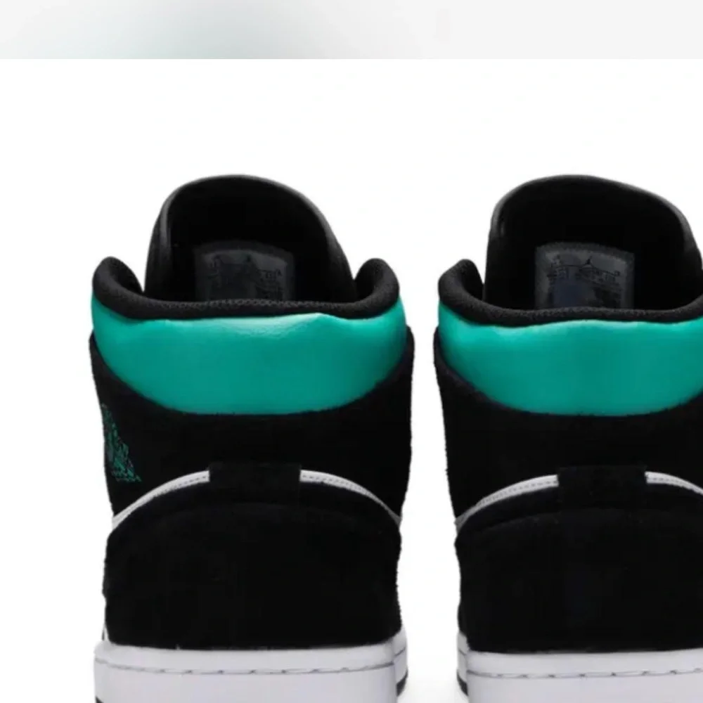 Jordan Air 1 Mid SE White Hot Punch Black Sneakers - Picture 4 of 5